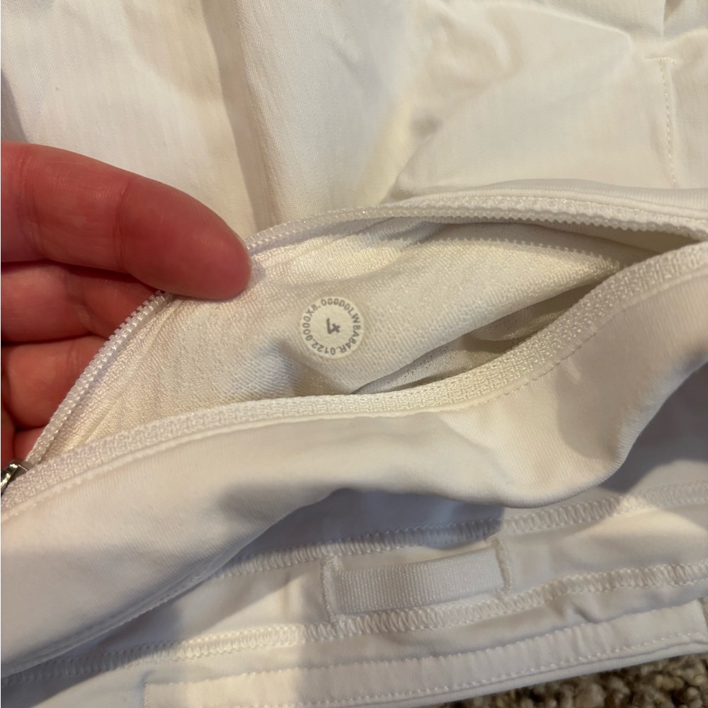 White lululemon Skort Size 4 - Picture 3 of 3